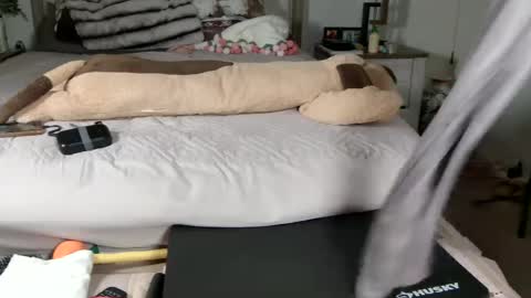 skinnyasianmilf online show from 07.04.26