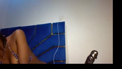 skinnyasssexyboobs online show from 06.17.26