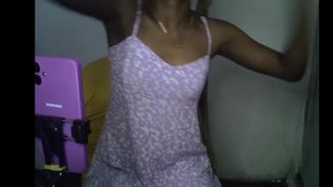 Linda independent model online show from 04.19.26