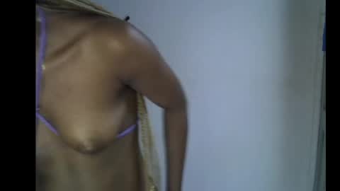 Linda independent model online show from 04.19.26