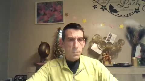 SkinnyBigCock2 online show from 12.28.24