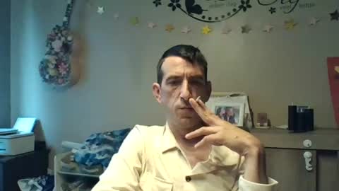 Snapshot of skinnybigcock2 chatting on 07.05.26 SkinnyBigCock2 online show from 07.05.26