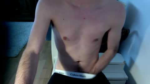 Snapshot of skinnyjohn3107 chatting on 12.21.24 skinnyjohn3107 online show from 12.21.24