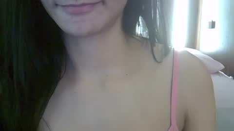 Snapshot of skinnykittencam chatting on 03.28.26 skinnykittencam online show from 03.28.26