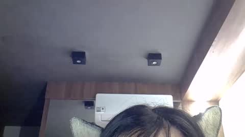 Snapshot of skinnykittencam chatting on 04.12.26 skinnykittencam online show from 04.12.26