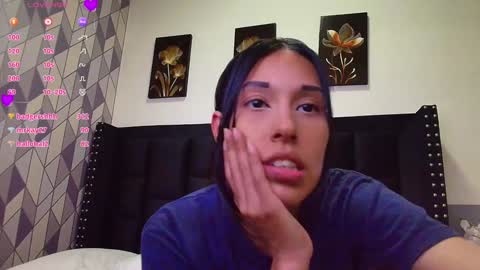 Snapshot of skinnyneighbour_ chatting on 01.18.25 Karla online show from 01.18.25