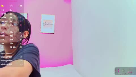 Snapshot of skinnyneighbour_ chatting on 02.11.25 Karla online show from 02.11.25