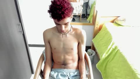 Snapshot of skinnypipe15 chatting on 10.17.25 skinnypipe15 online show from 10.17.25