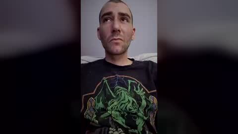 Snapshot of skinnytallz chatting on 07.18.26 Meatnbones online show from 07.18.26