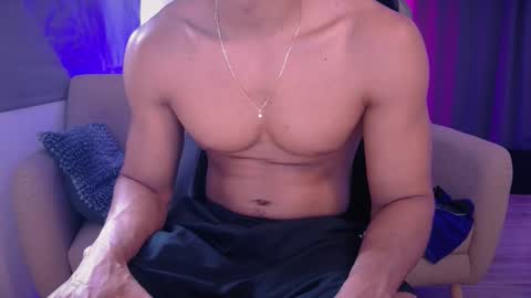 Snapshot of skull_prospect chatting on 11.17.25 Liam Vokov online show from 11.17.25