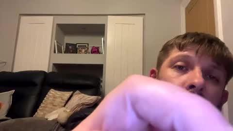 skuzzy25 online show from 04.18.26