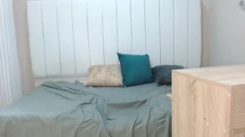 sky_blue05 online show from 04.10.26