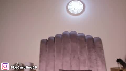 Sky Caroline online show from 03.05.25