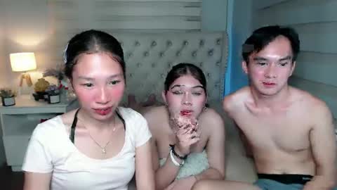    online show from 02.10.25