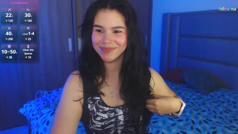 Snapshot of sky_lover_ chatting on 01.13.25 Sky online show from 01.13.25