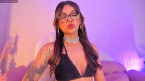 Snapshot of sky_rosee chatting on 01.18.25 Sky online show from 01.18.25