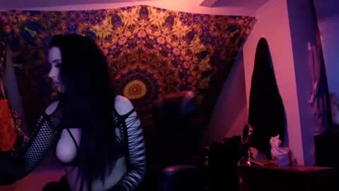 skyeeKanashii online show from 02.15.25