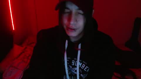 Snapshot of skykar chatting on 07.01.26 reep online show from 07.01.26