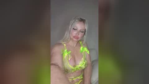 Snapshot of skyla_nera chatting on 07.12.26 Skyla-Nera online show from 07.12.26