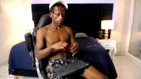 Snapshot of skylerbigxxx chatting on 05.23.26 SKYLERBIGXXX online show from 05.23.26