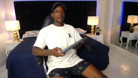 Snapshot of skylerbigxxx chatting on 05.26.26 SKYLERBIGXXX online show from 05.26.26