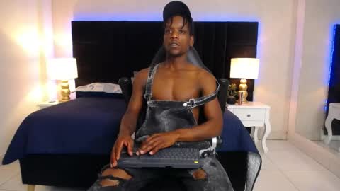 Snapshot of skylerbigxxx chatting on 05.31.26 SKYLERBIGXXX online show from 05.31.26