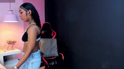 skylerbloom online show from 10.13.25