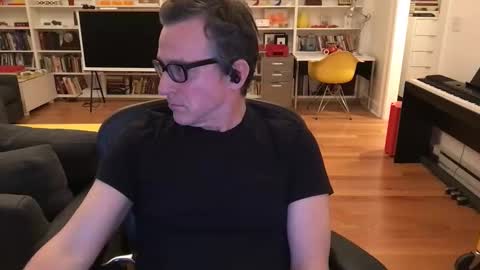 Snapshot of skyline3371 chatting on 12.21.25 Skyline3371 online show from 12.21.25