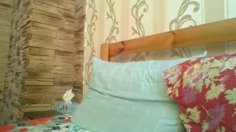 skyressie333 online show from 02.21.26