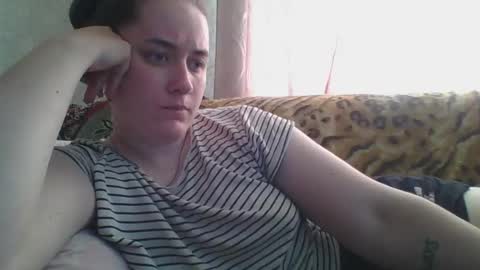 skyressie333 online show from 05.14.26