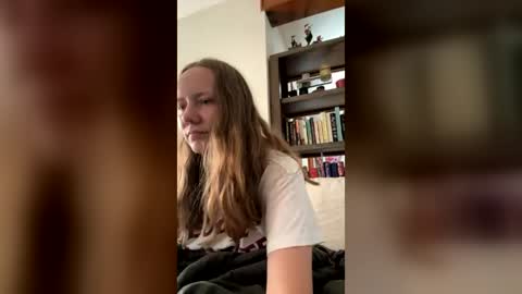 Snapshot of skywinters chatting on 07.16.26 Sky Winters online show from 07.16.26