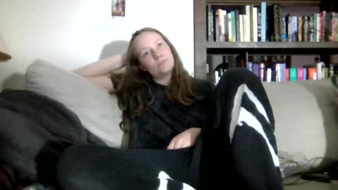 Snapshot of skywinters chatting on 07.25.26 Sky Winters online show from 07.25.26