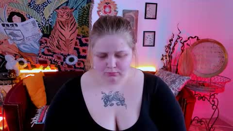 Snapshot of sladadeew chatting on 02.07.26 Slada Deew online show from 02.07.26