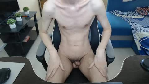 Snapshot of slavaxxx777 chatting on 05.17.26 Slava GAY. PVT OPEN. online show from 05.17.26
