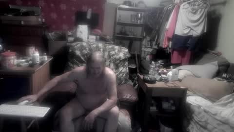 Snapshot of slavboypet chatting on 06.17.26 slavboypet online show from 06.17.26