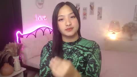 Queen Cyrine online show from 10.14.25