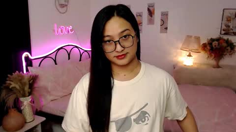 Queen Cyrine online show from 11.12.25