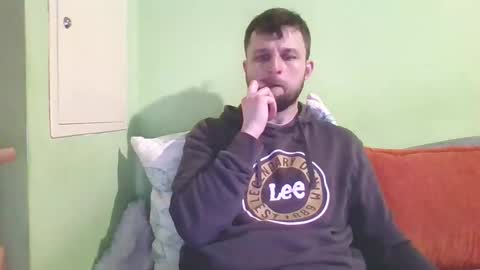 Snapshot of slaveboy32bi chatting on 01.11.26 slave boy perwers bdsmFEMDOM online show from 01.11.26