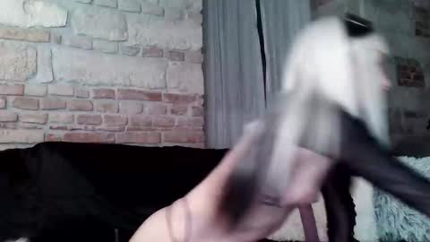 Snapshot of sleeperly chatting on 02.06.26 sleeperly online show from 02.06.26