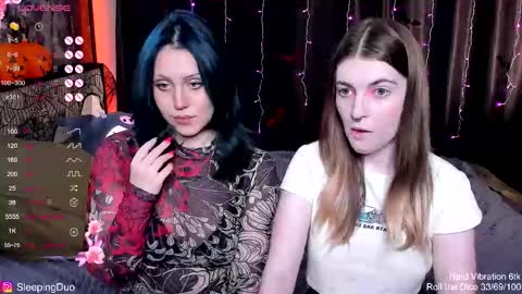 Snapshot of sleepingduo chatting on 10.22.25 Hi We are Iva and Angela Nice to meet u 3 online show from 10.22.25