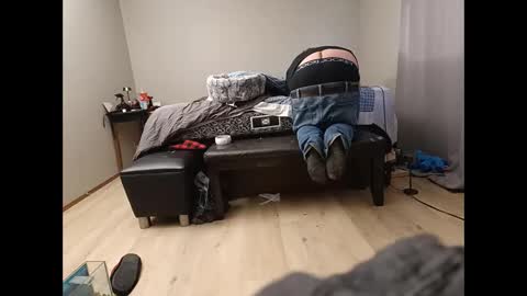 sleepwithyou online show from 01.26.25