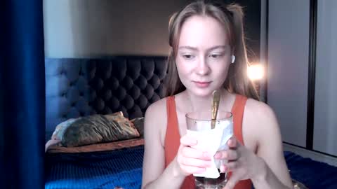 Snapshot of slemgem chatting on 10.24.25 Slemgem Amy friends online show from 10.24.25