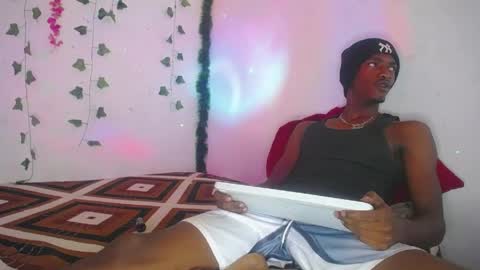sleyandluna1 online show from 05.17.26