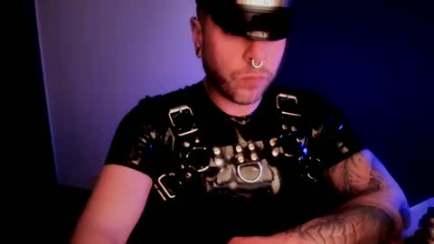 Snapshot of slick_evo chatting on 12.02.24 slick_evo online show from 12.02.24