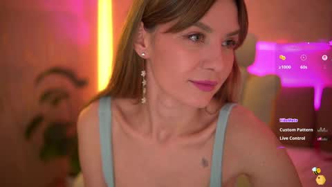 Snapshot of slickmewet chatting on 03.28.26 Elise 165cm 50kg online show from 03.28.26