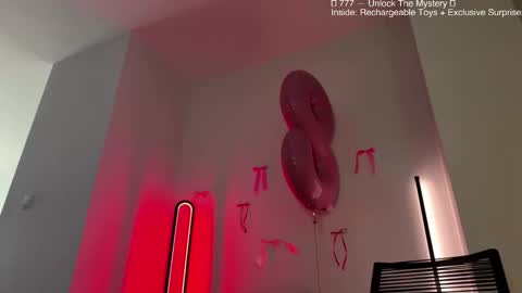 Snapshot of slilith chatting on 03.14.26 Your Lilith online show from 03.14.26