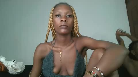 Snapshot of slim_bitch_ chatting on 02.08.26 becky online show from 02.08.26