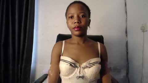 Snapshot of slim_ebonypet chatting on 03.23.26 Crystal online show from 03.23.26