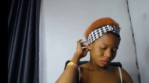 Snapshot of slim_ebonypet chatting on 03.26.26 Crystal online show from 03.26.26