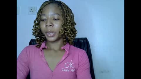 Snapshot of slim_ebonypet chatting on 05.26.26 Crystal online show from 05.26.26